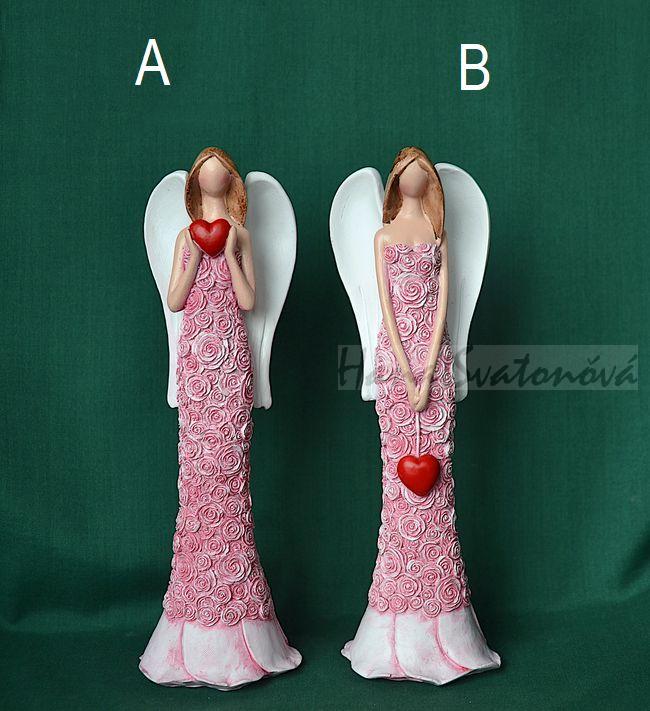 Anděl květ 2 se srdcem na hrudi - výška 15cm