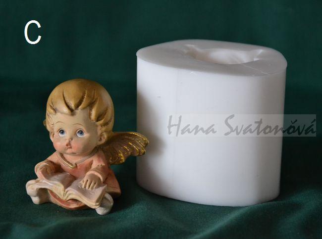 Andělíček buclatý s knihou - výška 5,5cm